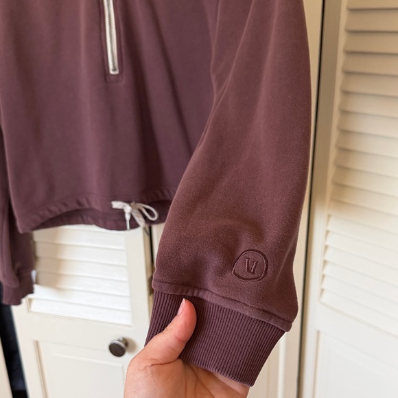 Vuori Women's Maroon Quarter-Zip Top - Picture 5 of 8